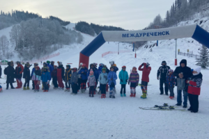 Традиционные соревнования по горнолыжному спорту «Открытие зимнего сезона 2023-2024»